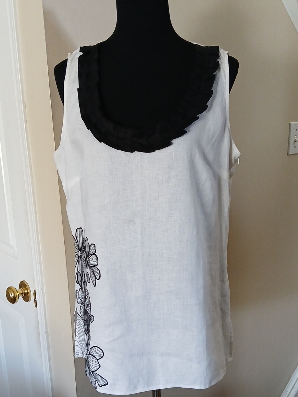 Lucy & Laurel White Linen Tank with Black Ruffle Scoop and Floral Accent